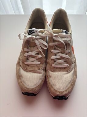 Men’s Nike Cream & Orange Low-Top Athletic Sneakers